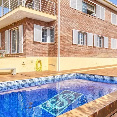 Sleeps 10 Pool Wifi *